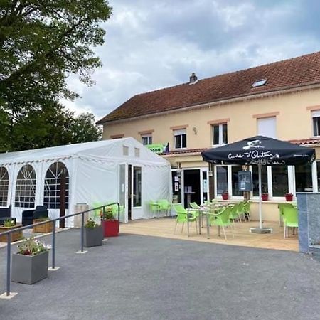 Hotel Restaurant Robinson Haybes Exterior photo